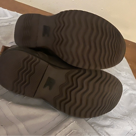 Sorel Boots Sz 7 - Picture 11 of 12